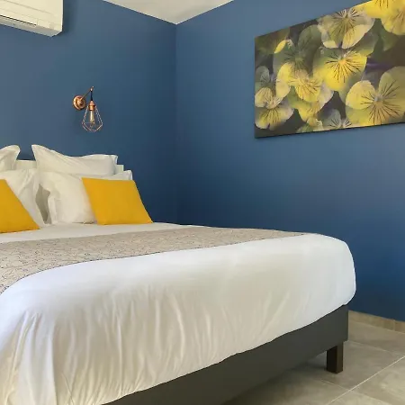 Bed & Breakfast Domaine Forvent Saint-Julien-de-Peyrolas