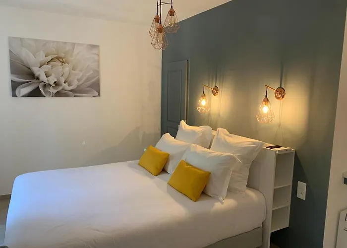 Domaine Forvent Bed and Breakfast Saint-Julien-de-Peyrolas